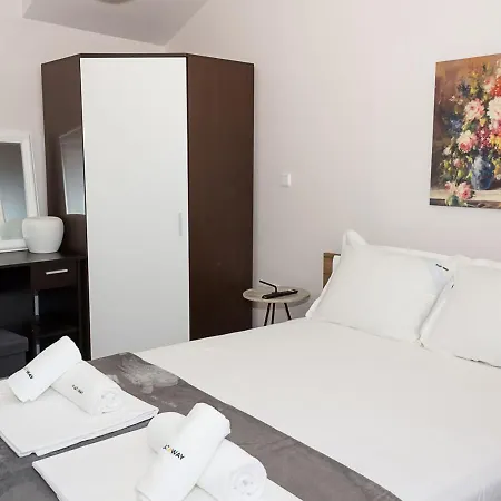 Daire The Purplish 2-bd In Center Varna